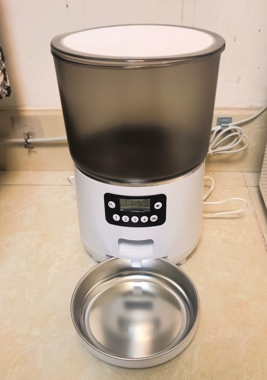 4L電子式タイマー付き自動ペットフィーダー、犬用フードディス - Automatic Pet Feeder のレビューと価格